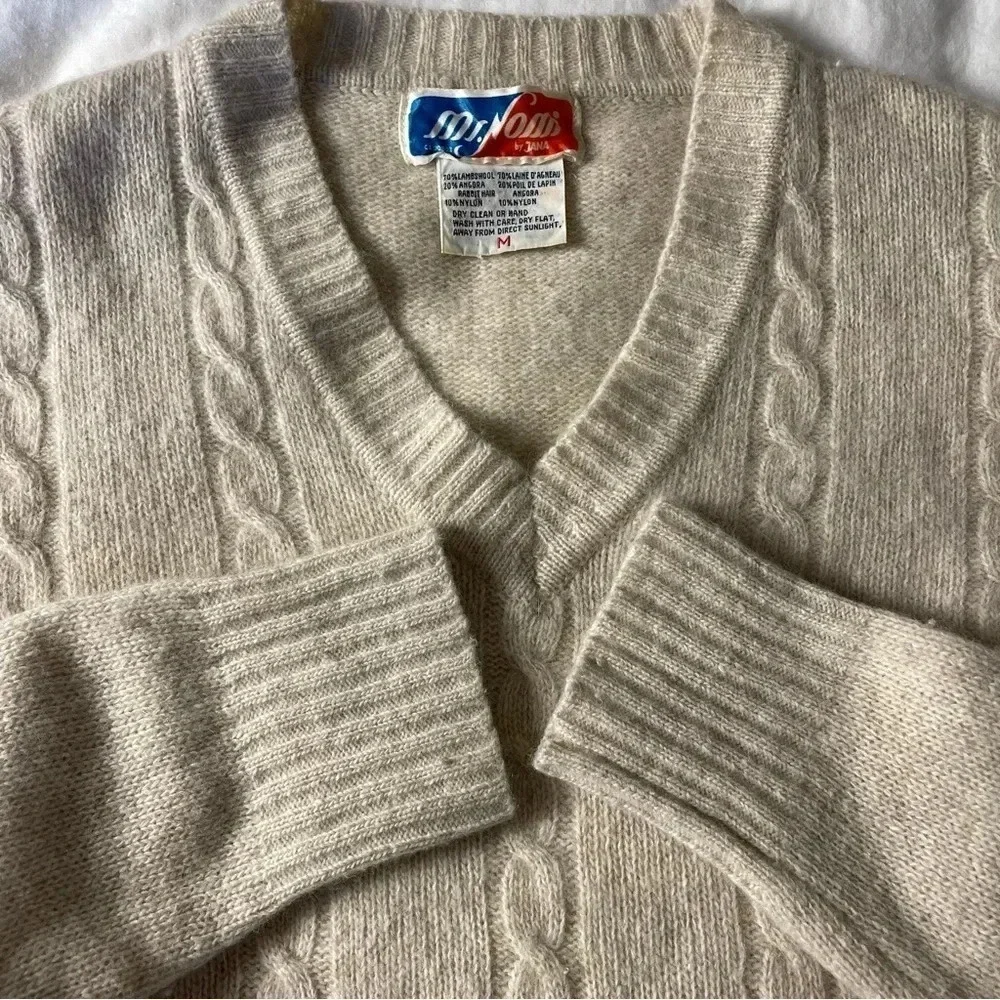 Vintage Lambswool Blend Sweater M Oatmeal V Neck Academia Normcore 70’s 80’s